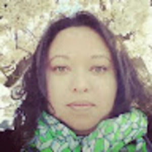 Meet your Posher, Yesenia